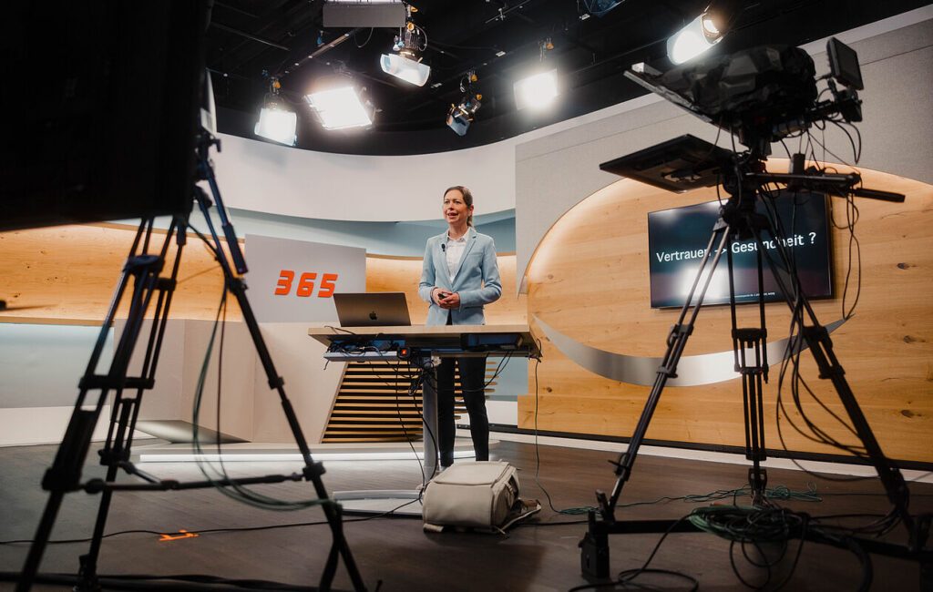 Eva Schulte-Austum im Windhund 365 Studio