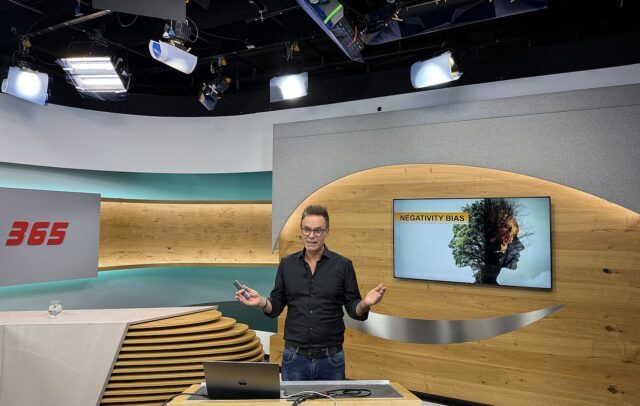 Manuel Horeth im Windhund 365 Studio