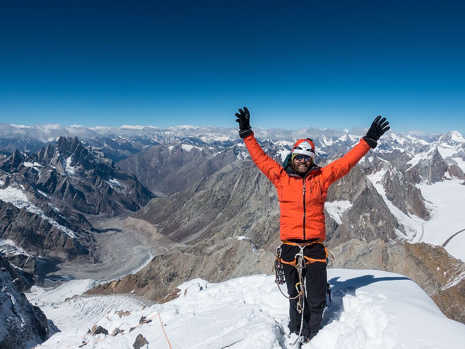 Summit_Cerro_Kishtwar_Thomas_Huber